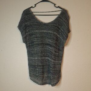 a.n.a Black and White Knit Top size large